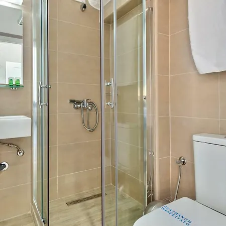 Halaris Hotel 2*