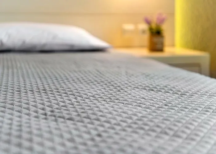 Halaris 埃尔莫波利斯