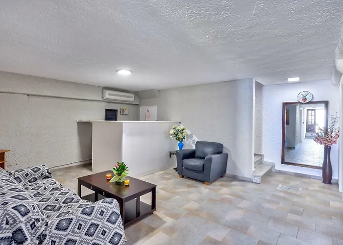 Halaris 埃尔莫波利斯