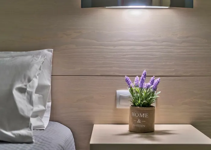 酒店 Halaris 埃尔莫波利斯