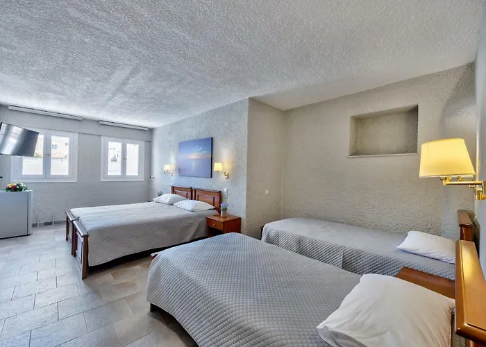 Halaris 埃尔莫波利斯